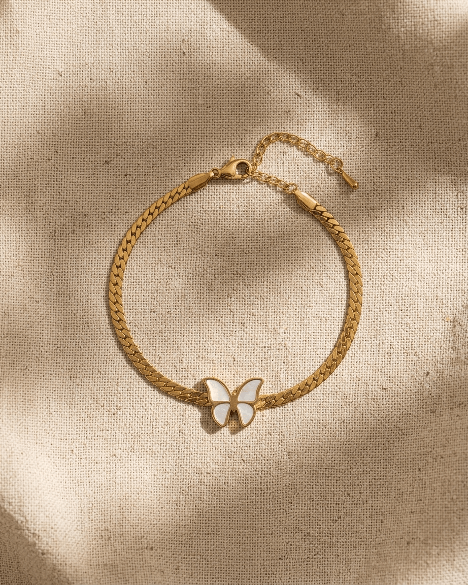 Butterfly Charm Gold Bracelet - LozziButterfly Charm Gold BraceletBracelet