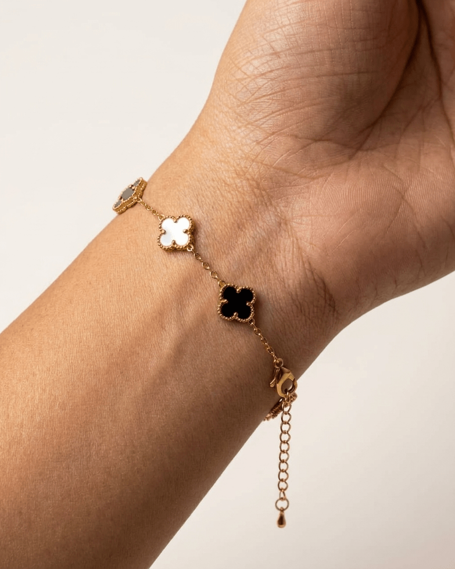 Dual Clover Charm Bracelet - LozziDual Clover Charm BraceletBracelet