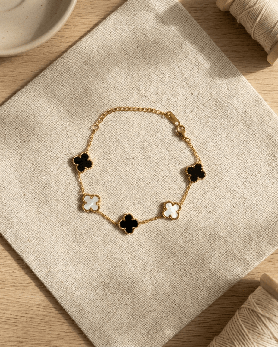 Dual Clover Charm Bracelet - LozziDual Clover Charm BraceletBracelet