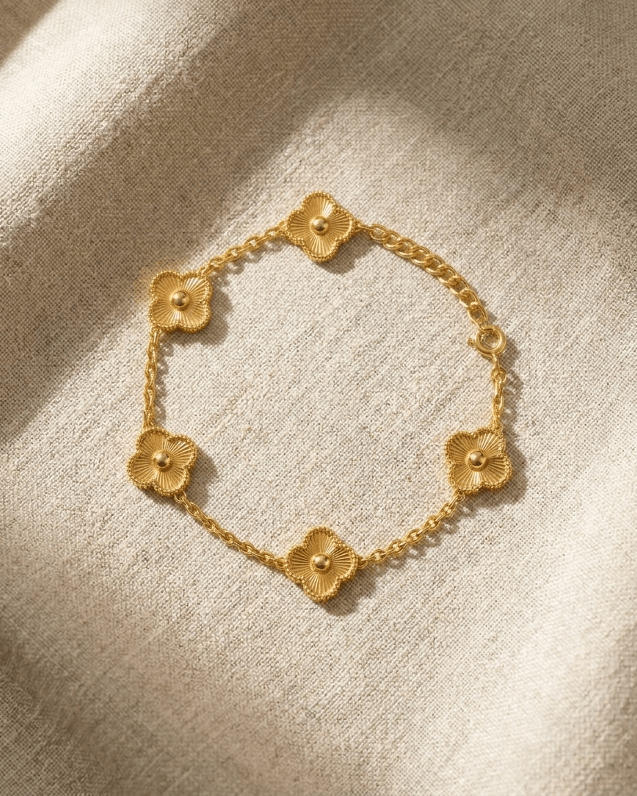 Gold Floral Clover Charm Bracelet - LozziGold Floral Clover Charm BraceletBracelet