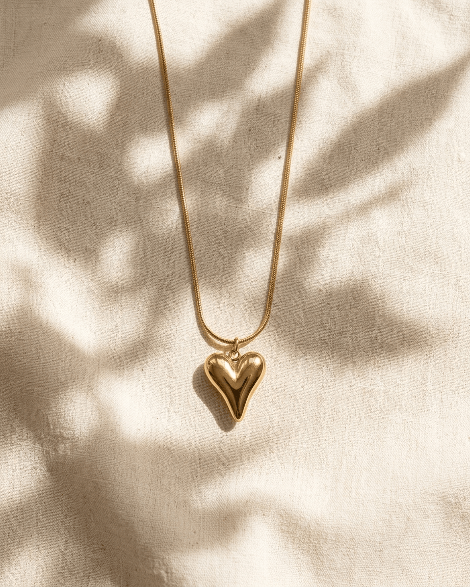 Gold Heart Pendant Necklace - LozziGold Heart Pendant NecklacePendant
